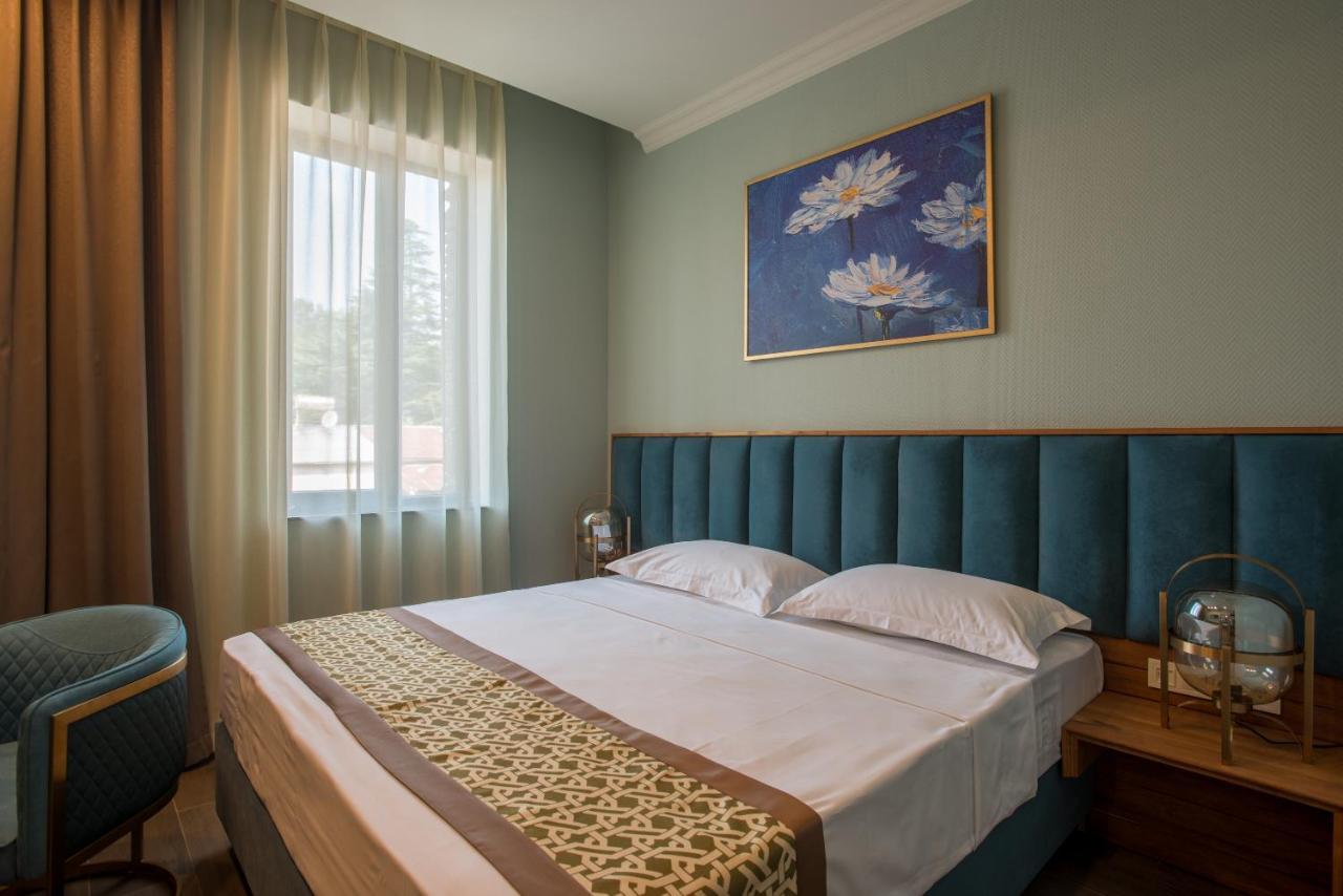 Grand Opera Hotel Kutaisi Eksteriør billede